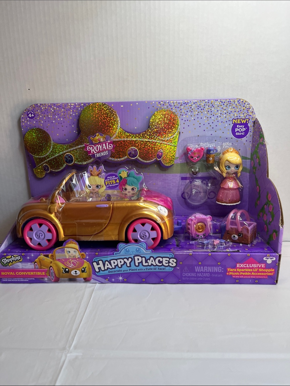 Shopkins Happy Places Royal Trends Royal Convertible with Tiara Sparkles Shoppie